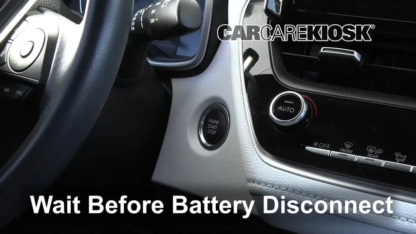 2019 Toyota Corolla SE 1.8L 4 Cyl. Hatchback Batterie Changement